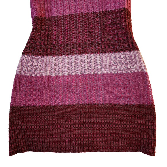 Daytrip Womens Pullover Scoop Neck Sweater Size S Purple Chevron Short Sleeve - Picture 9 of 9